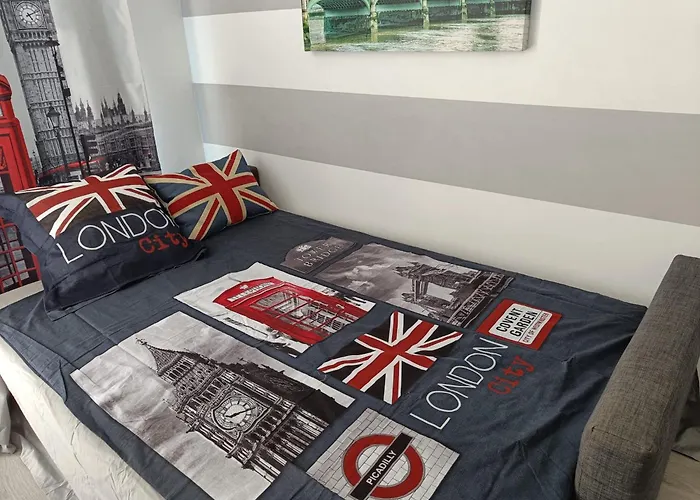 100 Steps To The Sand.